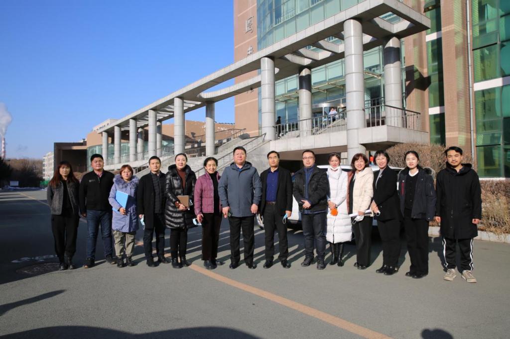 長春經開區(qū)工信局領導蒞臨我校指導創(chuàng)業(yè)孵化基地工作，共促校企協(xié)同發(fā)展